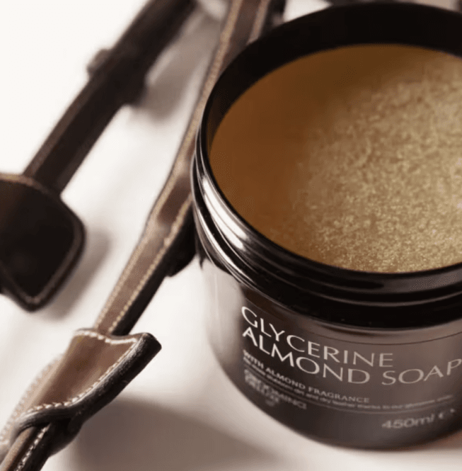 Hovedbilde Grooming Deluxe Glycerine Almond Soap